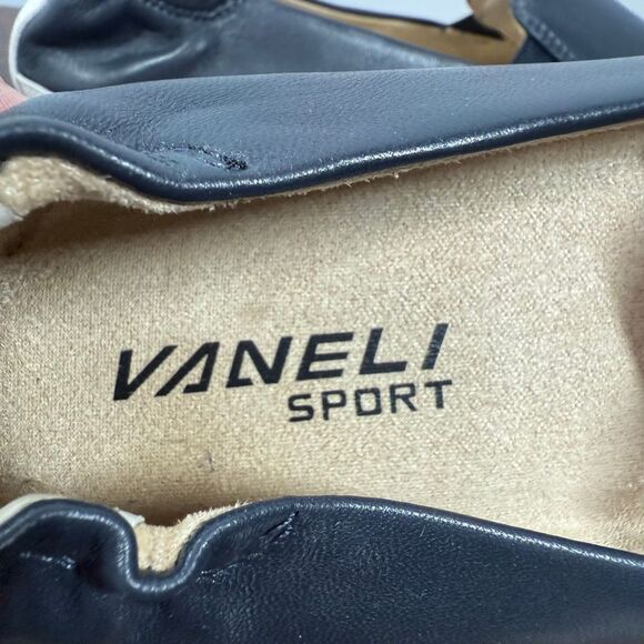 Vaneli Sport Quin Women’s navy nappa blue white slip on shoe size 7M - Picture 4 of 8